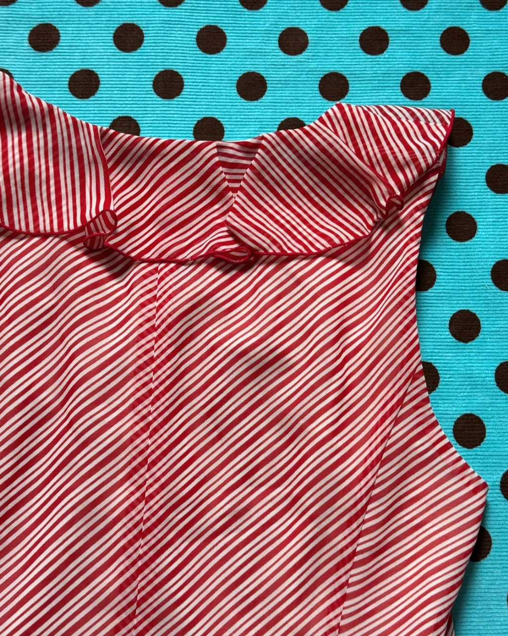 red and white striped ruffle top (set)